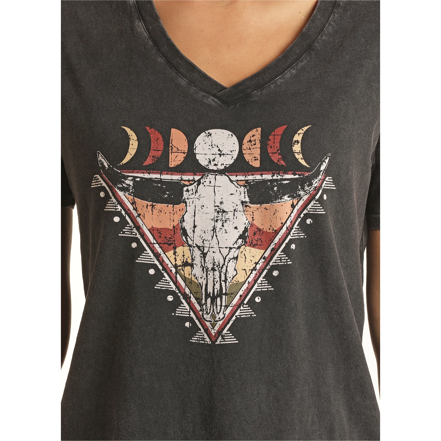 Rock & Roll® Ladies V-neck Graphic Black T-Shirt RRWT21R056-01 Rock & Roll® Ladies V-neck Graphic Black T-Shirt RRWT21R056-01 -Ariat Shop RRWT21R056 01 1