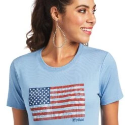 Ariat® Ladies Paisley Flag Light Blue Heather Graphic T-shirt 10040962 -Ariat Shop S22 WMS WEST 10040962 detail01