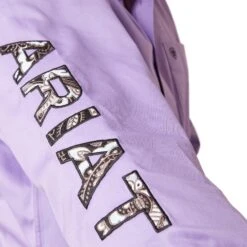 Ariat® Men's Team Logo Twill Violet Tulip Button Down Shirt 10043521 -Ariat Shop S23 MNS WEST 10043521 detail02