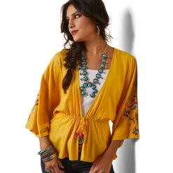 Ariat® Ladies Carmen York Yellow Top 10043667 4 Ariat® Ladies Carmen York Yellow Top 10043667 -Ariat Shop S23 WMS WEST 10043667 front